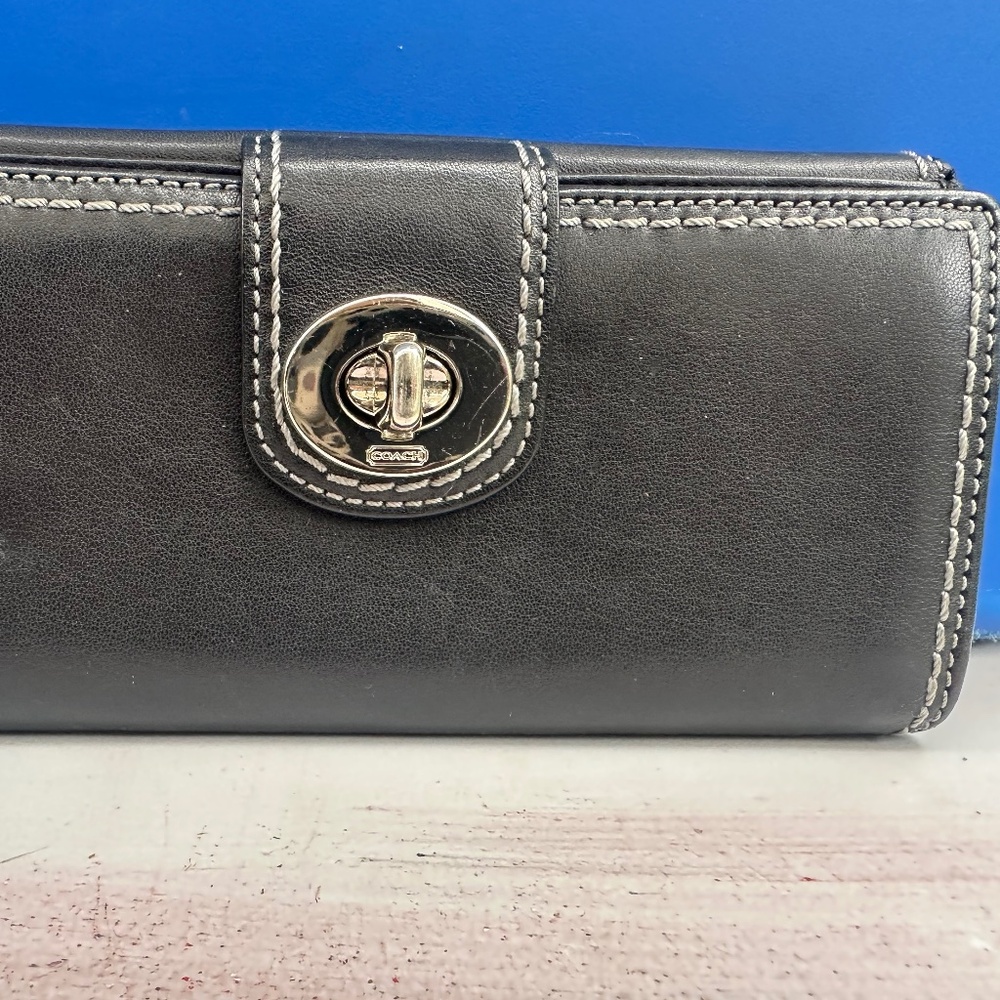 Coach Hampton Black Leather Envelope Bifold Wallet Clutch
